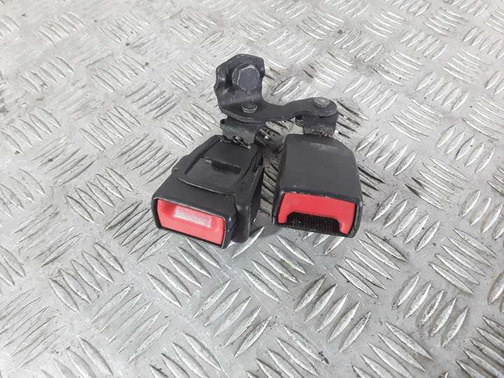 Audi A4 allroad (2009 - 2011)  8K0857739B Задний средний замок ремня
