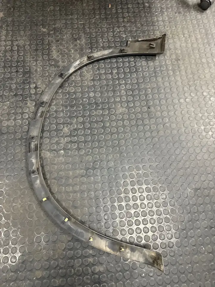 Nissan Qashqai (2013 - 2017) 63810BR01A Накладка колесной арки — фото 2