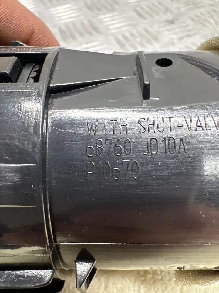 Nissan Qashqai (2013 - 2017) 66760JD10A Боковой воздушный дефлектор — фото 3