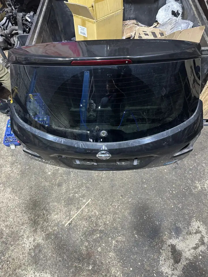 Nissan Qashqai (2013 - 2017) Крышка багажника — фото 2