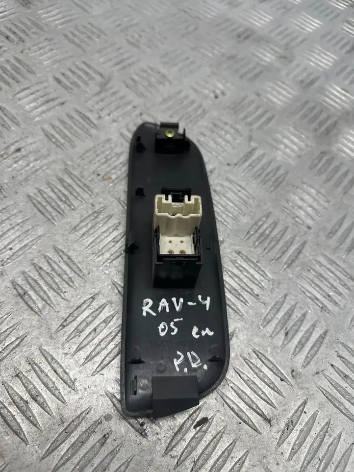 Toyota RAV 4 (XA20) (2000 - 2005) 7423142140 Блок кнопок стеклоподъемников — фото 2
