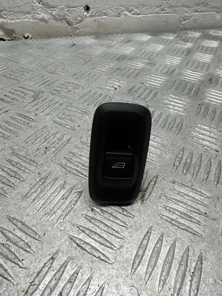 Ford Fiesta (2009 - 2012) 03154100 Кнопка стеклоподъемников — фото 1