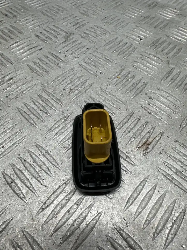 Ford Fiesta (2009 - 2012) 03154100 Кнопка стеклоподъемников — фото 2
