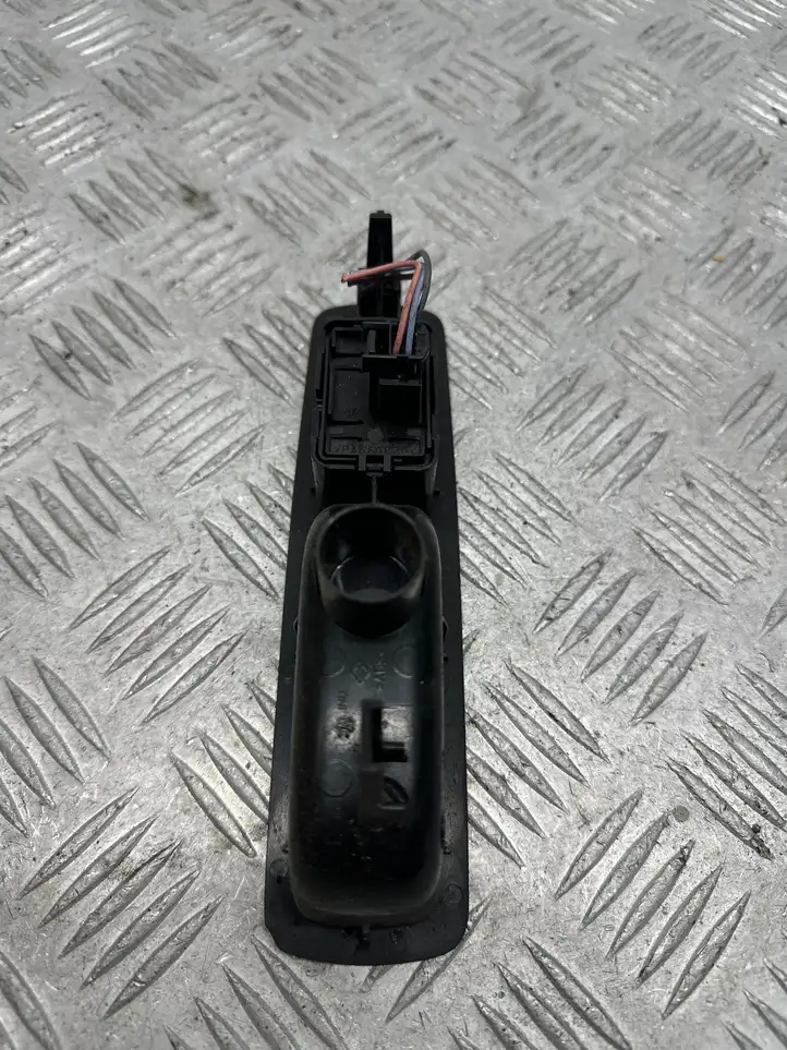Renault Laguna III (2007 - 2015) 82944012R Блок кнопок стеклоподъемников — фото 2