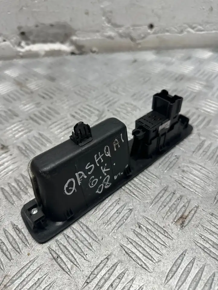 Nissan Qashqai (2010 - 2013) 25411jd000 Блок кнопок стеклоподъемников — фото 2