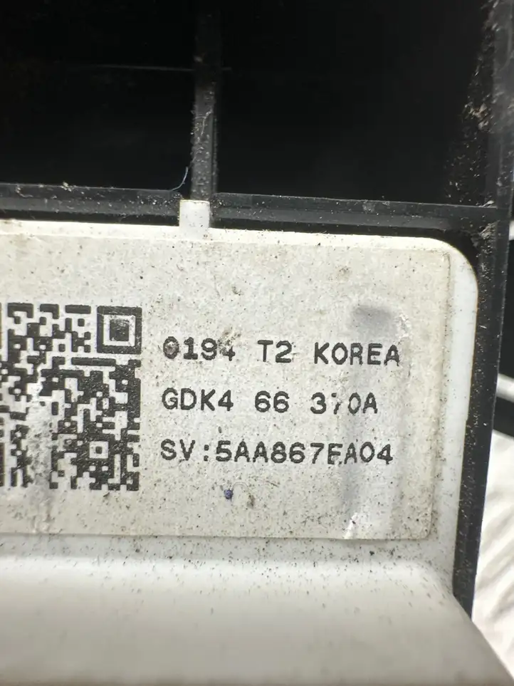 Mazda 6 (2009 - 2012) GDK466370A Кнопка стеклоподъемников — фото 3