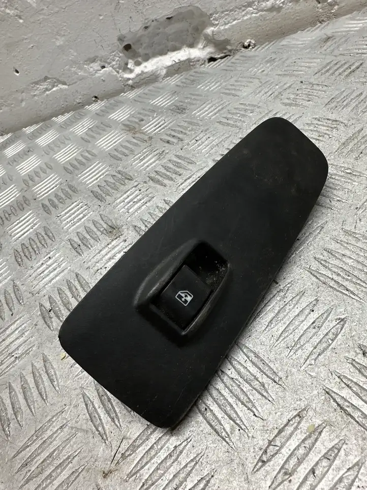Fiat Ducato (2007 - 2014) 735632906 Блок кнопок стеклоподъемников — фото 1