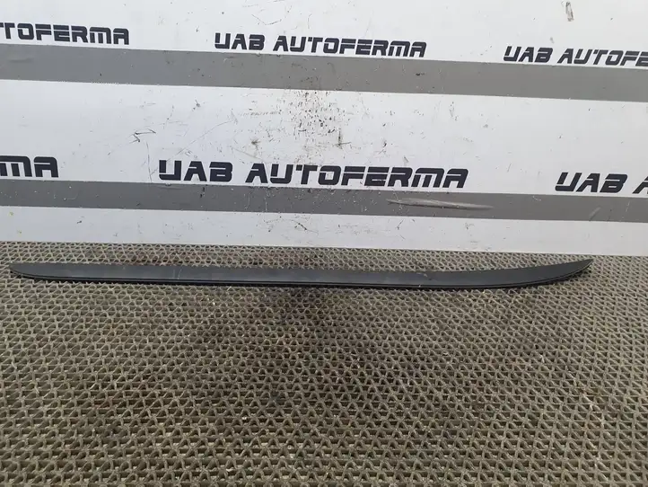 Ford Focus (2011 - 2015) BM51A03194 Накладка стоек лобового стекла — фото 1