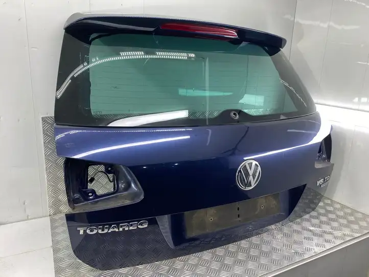 Volkswagen Touareg II (2010 - 2018) 7P6827159B Крышка багажника — фото 2