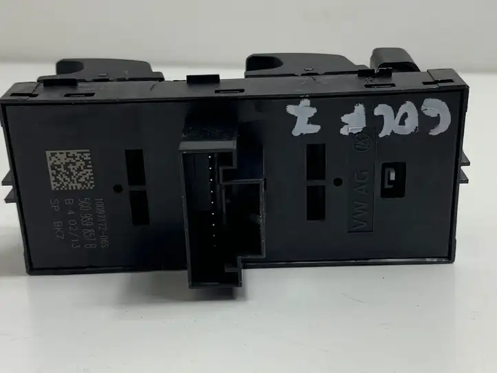 Volkswagen Golf VII (2013 - 2019) 5G0959857B Блок кнопок стеклоподъемников — фото 2