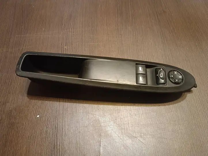Citroen DS4 (2010 - 2016) 96657052ZD Кнопка стеклоподъемников — фото 2