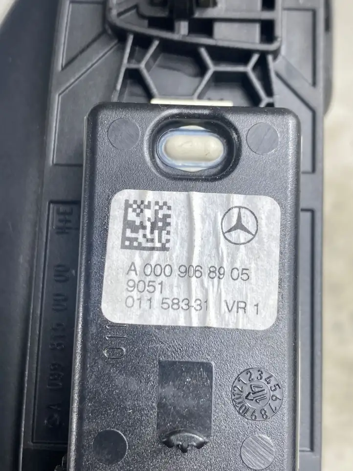 Mercedes-Benz GLC X253/C253 (2015 - ) A0998150000 Потолочная ручка задняя — фото 4