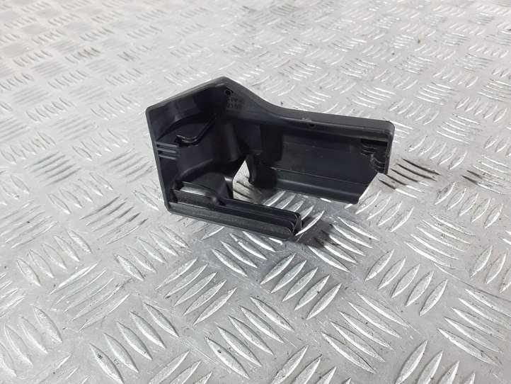Toyota Avensis T250 (2003 - 2006)  7215705040 Отделка лыжи переднего сиденья пассажира