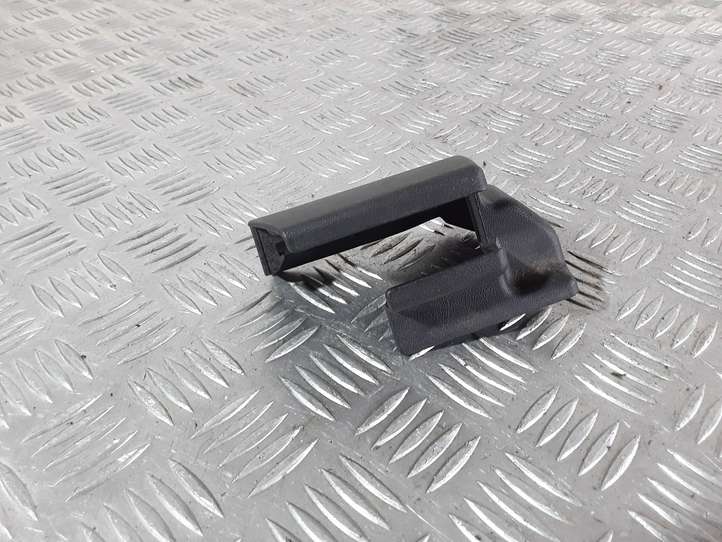 Toyota Avensis T250 (2003 - 2006)  7215705040 Отделка лыжи переднего сиденья пассажира
