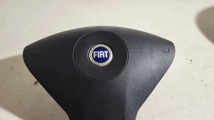 Fiat Stilo (2001 - 2010) 735317551 Подушка безопасности руля — фото 1