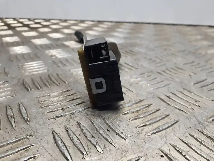 Infiniti Q70 Y51 (2013 - 2019) Антенна Bluetooth — фото 4