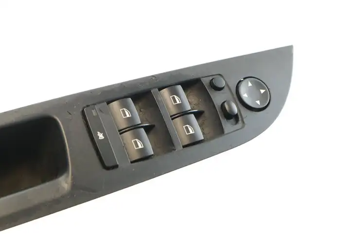 BMW 5 E60 E61 (2004 - 2010) 9122111 Кнопка стеклоподъемников — фото 11