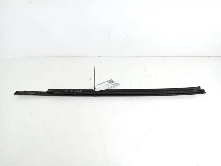 Nissan Juke I F15 (2010 - 2018) 828201KA0A Молдинги задней двери — фото 3