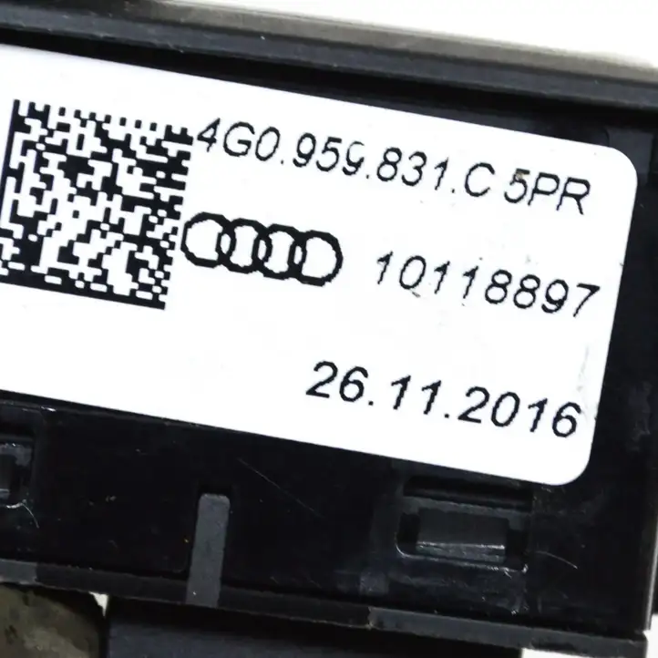 Audi Q5 SQ5 (2017 - ) 4G0959831C Кнопка закрытия багажника — фото 6