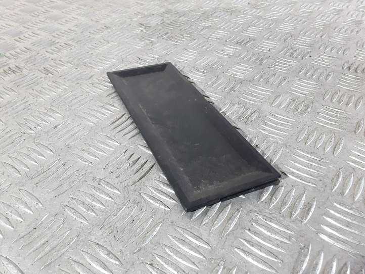 Toyota Prius (XW20) (2003 - 2009)  5541447020 Другая деталь панели