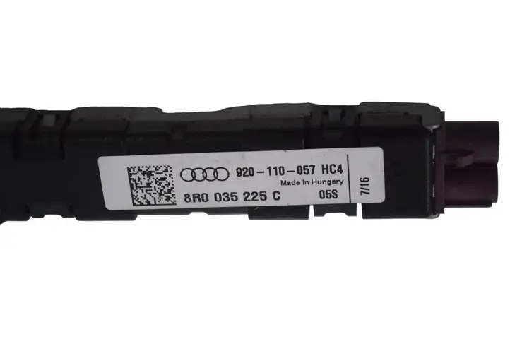 Audi Q5 SQ5 (2012 - 2017) 8R0035225C Усилитель антенны — фото 5