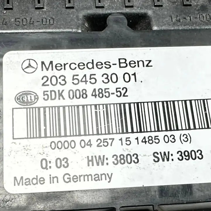 Mercedes-Benz C W203 (2000 - 2007) 2035453001 Блок предохранителей — фото 7