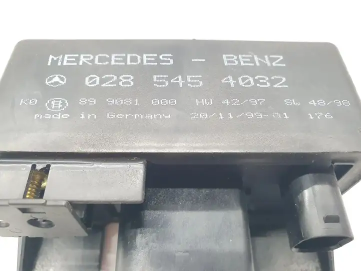 Mercedes-Benz ML W163 (1997 - 2005) 0285454032 Реле накала свечей — фото 2