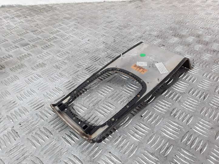 Audi A6 (1997 - 2001)  4B0864261 Рамка рычага переключения передач