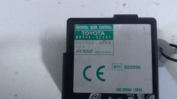 Toyota Avensis T250 (2003 - 2006) 8974142151 Блок управления центральным замком — фото 2