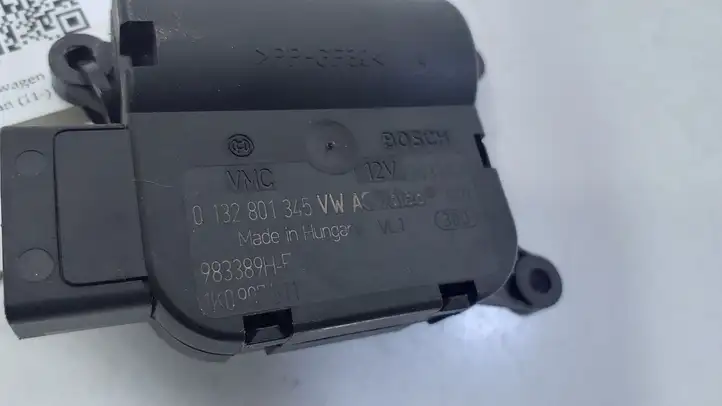 Volkswagen Sharan (2010 - 2015) 0132801345 Двигатель задвижки потока воздуха — фото 3