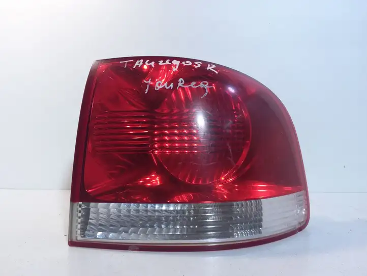 Volkswagen Touareg I (2002 - 2010) 7L6945096K Задний фонарь в кузове — фото 1