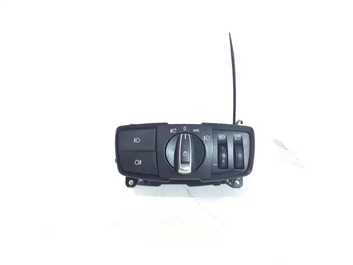 BMW 1 F20 F21 (2011 - 2019) 9265305 Включатель фонарей — фото 1