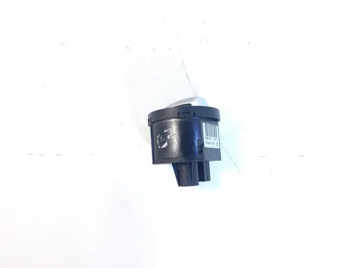Volkswagen PASSAT B7 (2011 - 2014) 3C8941431A Включатель фонарей — фото 3