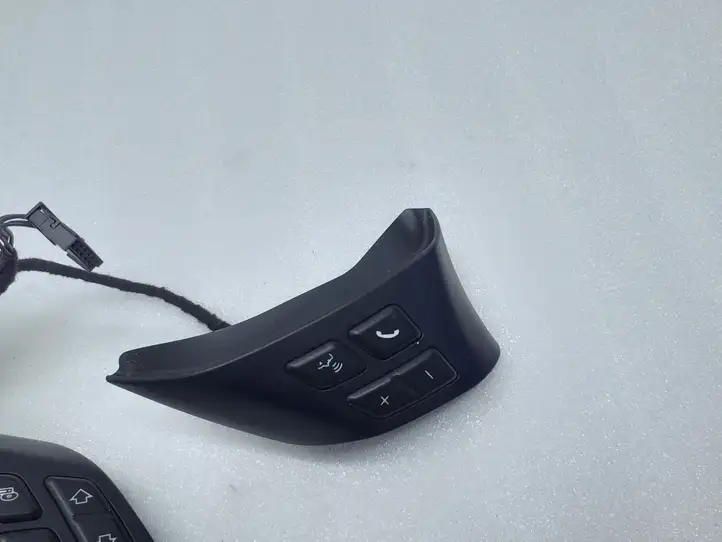 BMW 1 E81 E87 (2004 - 2011) 6959893 Кнопки на рулевом колесе — фото 2