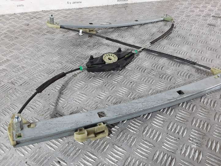 Audi Q5 (2008 - 2012)  8R0837461B Механизм для электрического подъема окон передней двери (без двигателя)