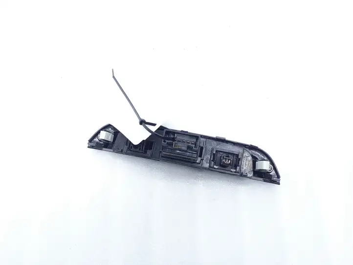 Hyundai ix35 (2009 - 2013) 937902S100 Включатель аварийных фонарей — фото 3