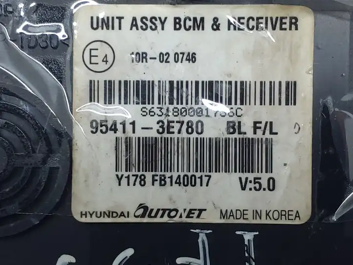 Hyundai ix35 (2009 - 2013) 954113E780 Модуль комфорта — фото 2