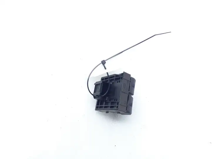 Audi A1 (2010 - 2014) 8X0959851A Кнопка стеклоподъемников — фото 3