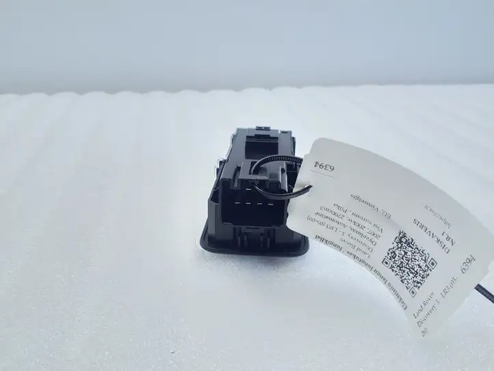 Land Rover Discovery 3 - LR3 (2004 - 2009) YUD501080PVJ Блок кнопок стеклоподъемников — фото 3