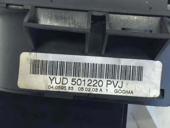 Land Rover Discovery 3 - LR3 (2004 - 2009) YUD501220PVJ Включатель фонарей — фото 4