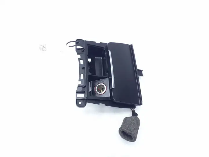 Audi A5 8T 8F (2007 - 2011) 8K0857951 Передняя пепельница — фото 1