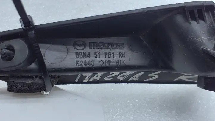 Mazda 3 II (2011 - 2013) BBM451PB1 Накладка стоек лобового стекла — фото 4