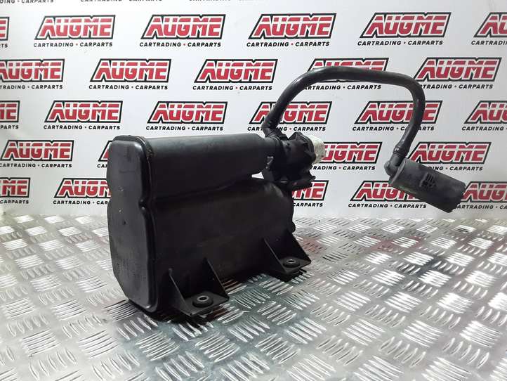 BMW 5 E60 E61 (2004 - 2010)  7162365 Воздушный резервуар вакуума