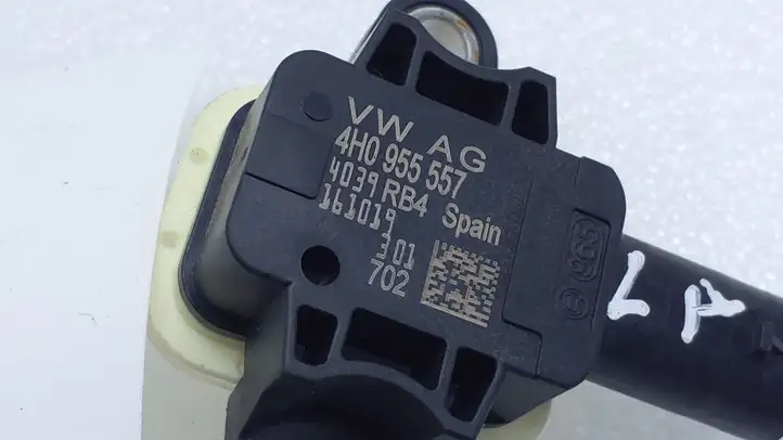 Skoda Fabia Mk3 (NJ) (2015 - 2021) 4H0955557 Датчик удара SRS — фото 2