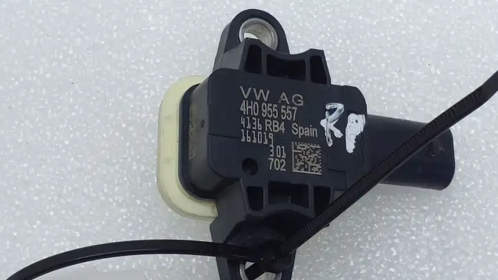 Skoda Fabia Mk3 (NJ) (2015 - 2021) 4H0955557 Датчик удара SRS — фото 2