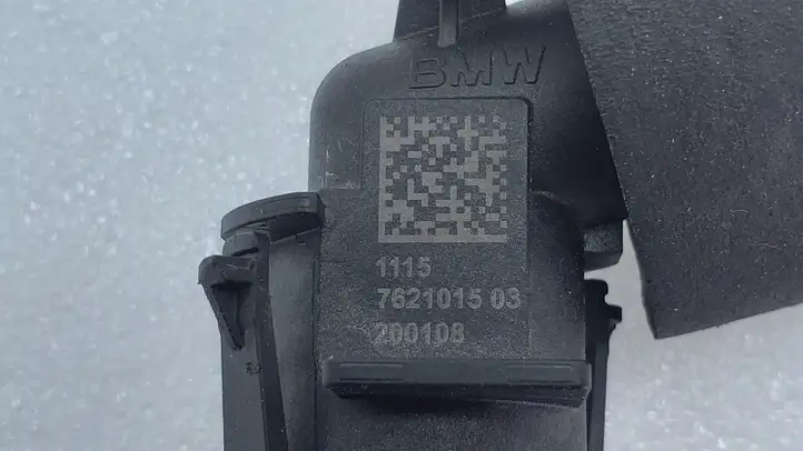 BMW 2 F44 (2019 - ) 7621015 Трубка подачи воздуха — фото 3
