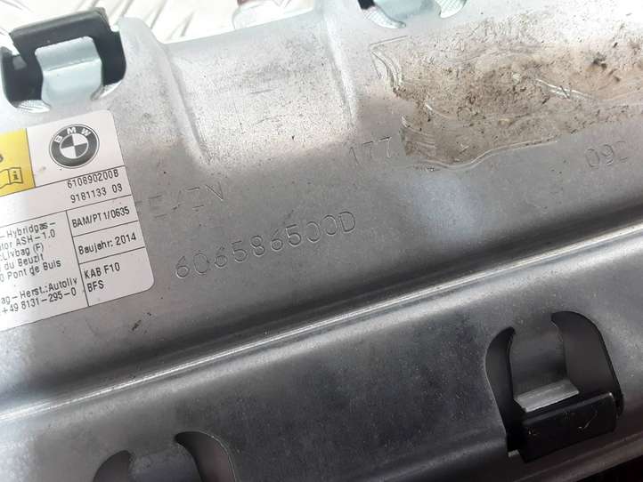 BMW 5 F10 F11 (2009 - 2016)  9181133 Подушка безопастности колен