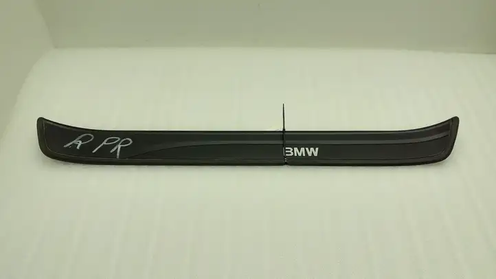 BMW 3 E90 E91 (2005 - 2012) 73060280 Внутренняя отделка переднего порога — фото 1