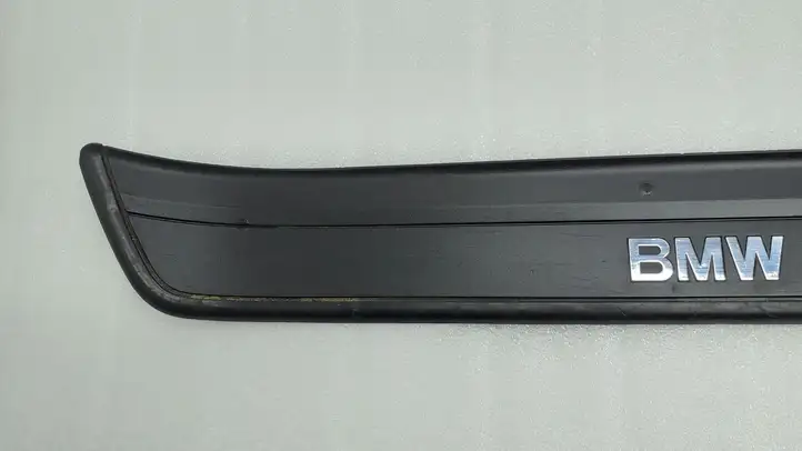 BMW 3 E90 E91 (2005 - 2012) 73060279 Внутренняя отделка переднего порога — фото 2