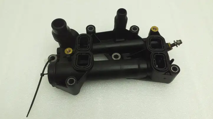 BMW 1 F20 F21 (2011 - 2019) 70379335 Кронштейн масляного фильтра — фото 1